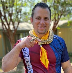 Meet your Posher, Michel